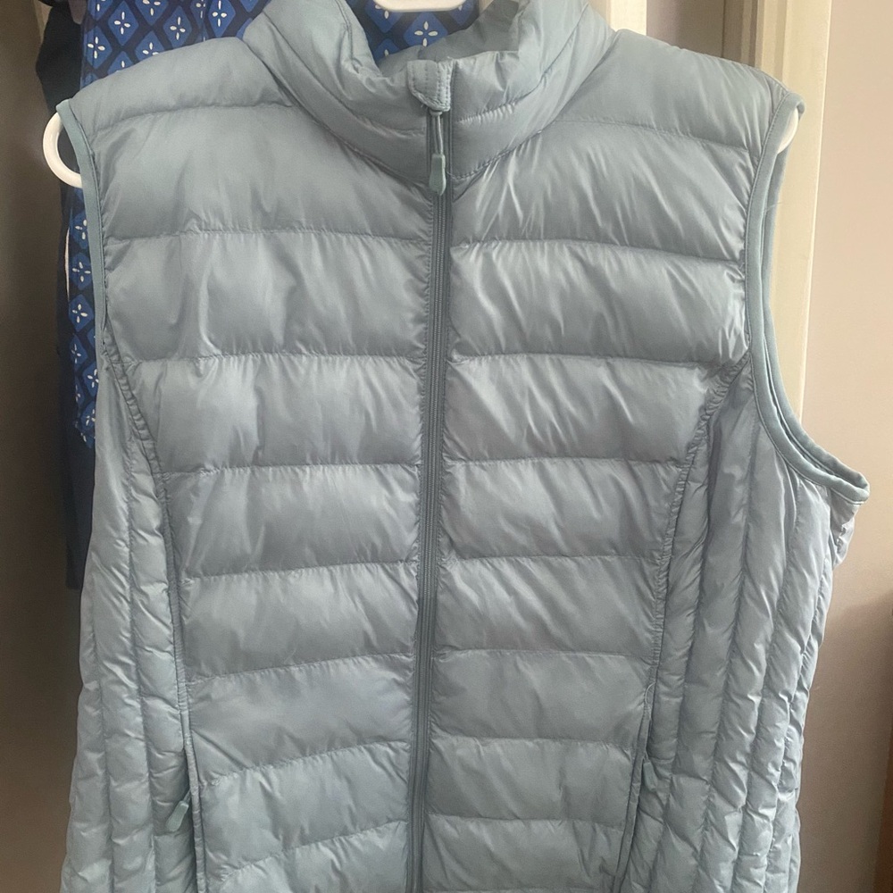 Women's Light Gray Puffer Vest